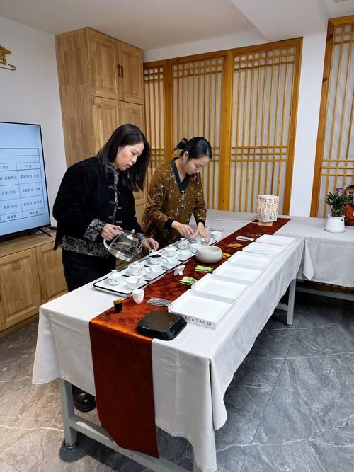 武汉品茶之旅：阿明探寻传承久远的独特茶文化体验